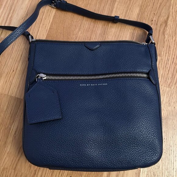 MARC BY MARC JACOBS crossbody - Picture 1 of 3